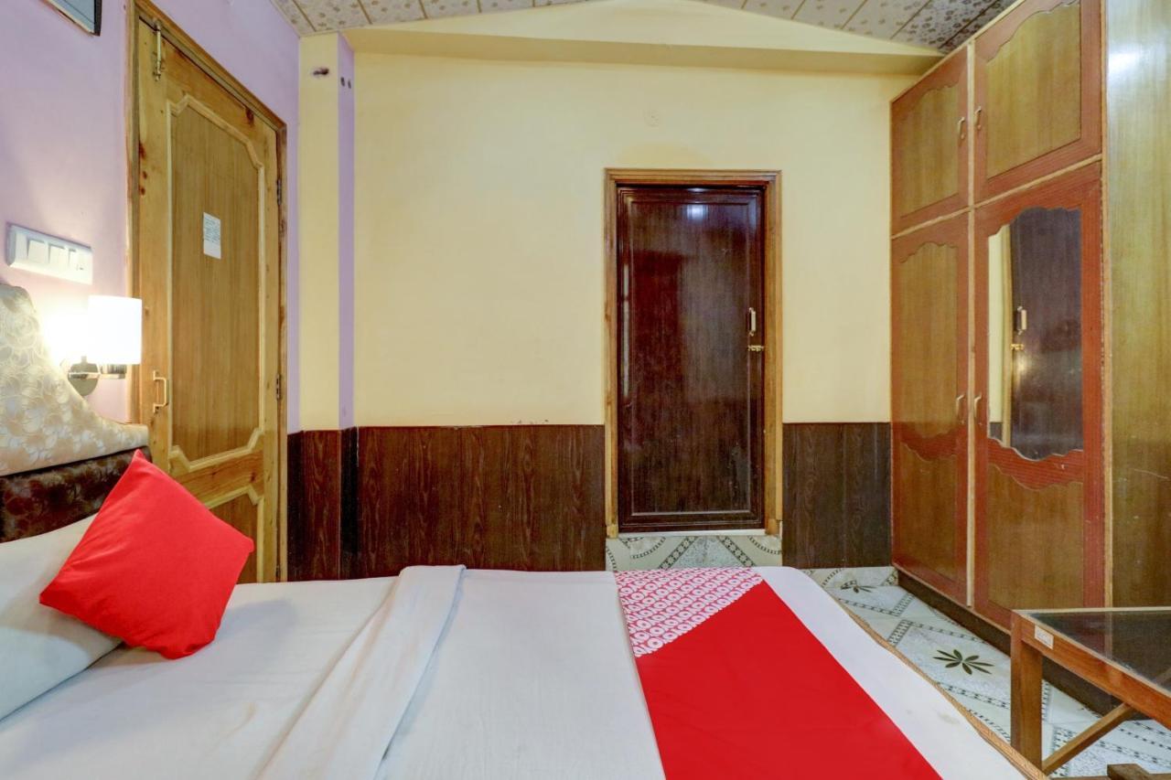 Oyo Hotel C Shimla Exteriör bild