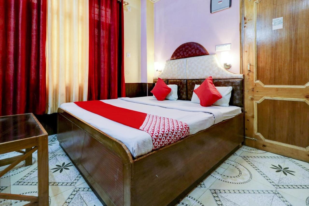 Oyo Hotel C Shimla Exteriör bild
